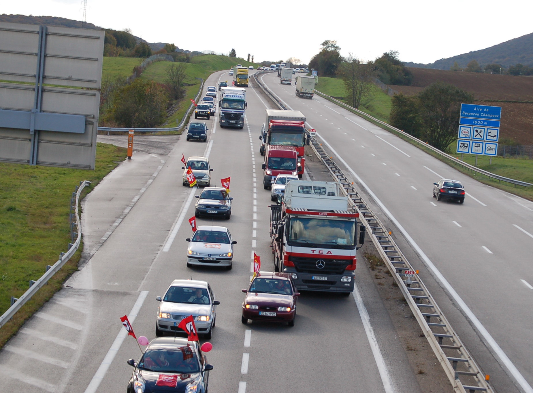 Direction Qui Se Bloque En Roulant Opération escargot: un bouchon de plusieurs kilomètres sur l’A36