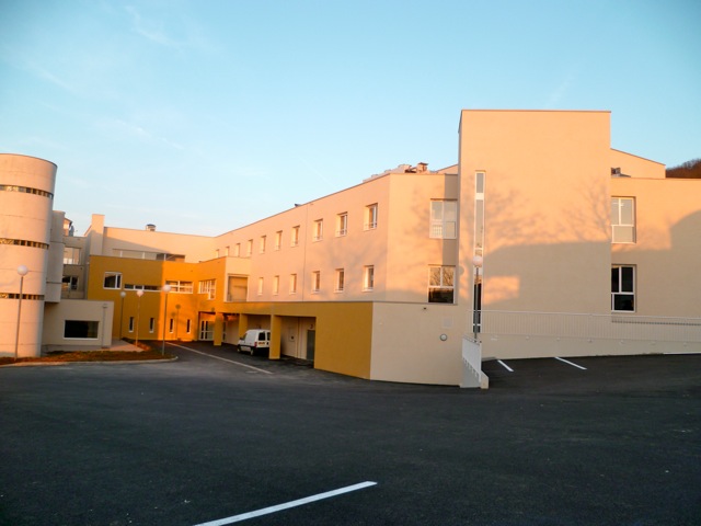 1297452511.jpg