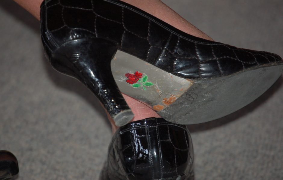 Marque chaussure hotsell semelle rouge