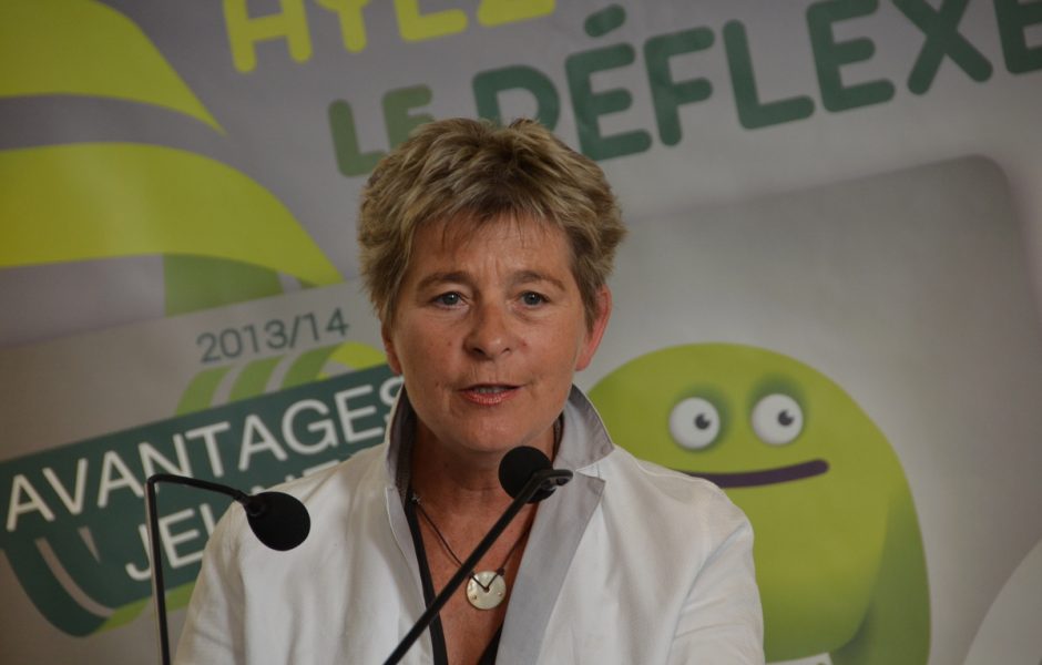 carteavantagesjeunesFrancheComt20135.JPG