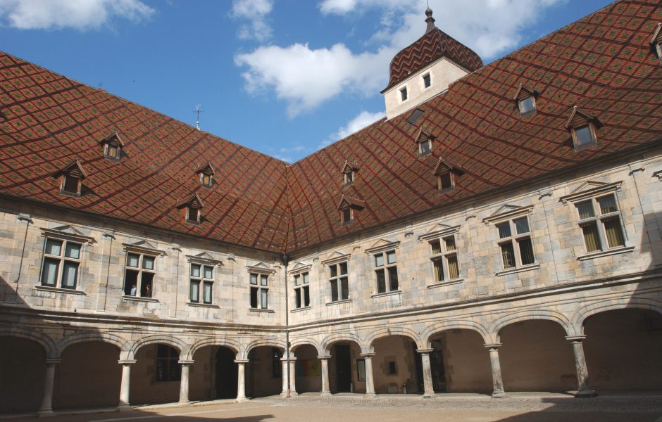 cour_du_palais_granvelle_musee_du_temps__gabriel_vieille_direction_de_la_communication_ville_de_besancon.jpg