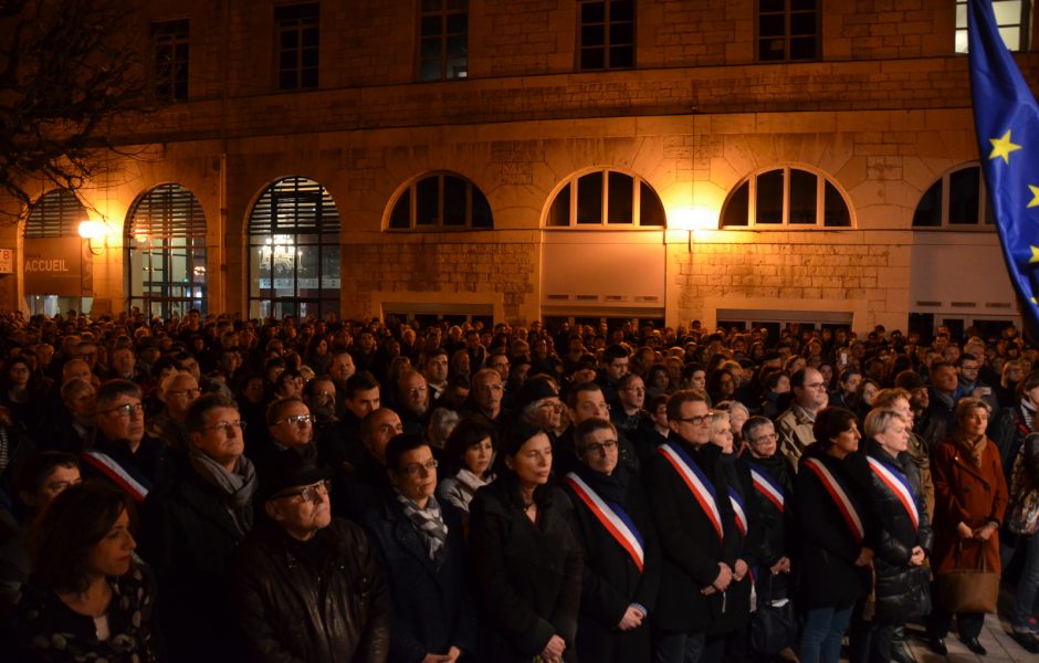 RassemblementBesanonattentatsParis171115004.JPG