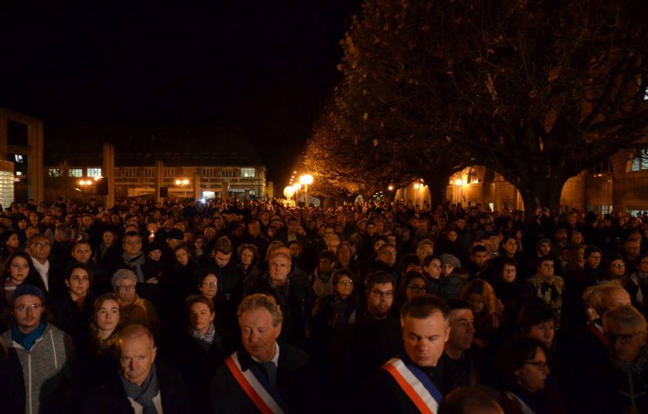 RassemblementBesanonattentatsParis171115005.JPG