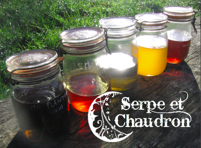 image_serpe_et_chaudron.png