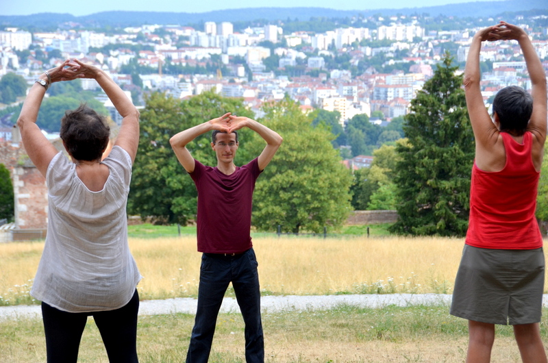 Qi Gong à la Citadelle de Besançon avec Maximilien Royo cet été ©Alexane Alfaro ©