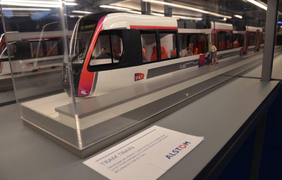 Les visiteurs peuvent découvrir  l’histoire de la vitesse et de ses records, les nouveaux matériels des partenaires industriels Alstom et Bombardier et les trains du futur : TGV du futur, RER du futur et Train Autonome.  ©