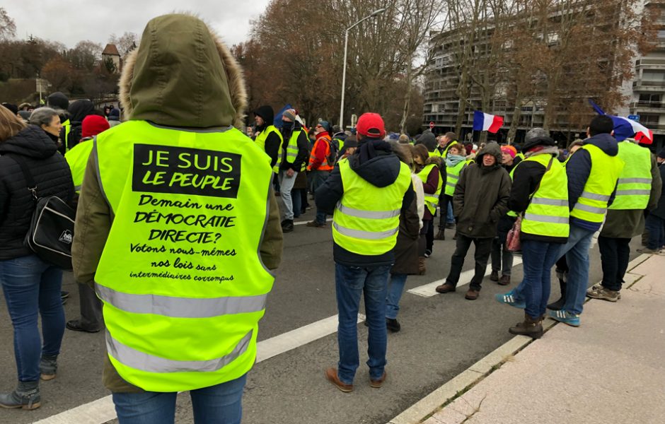 Suivez En Direct La Manifestation Des Gilets Jaunes à