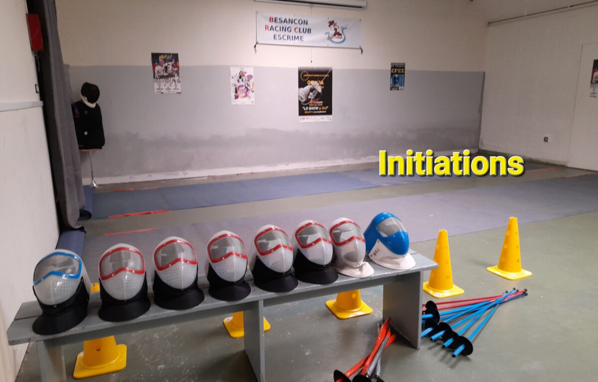  ©