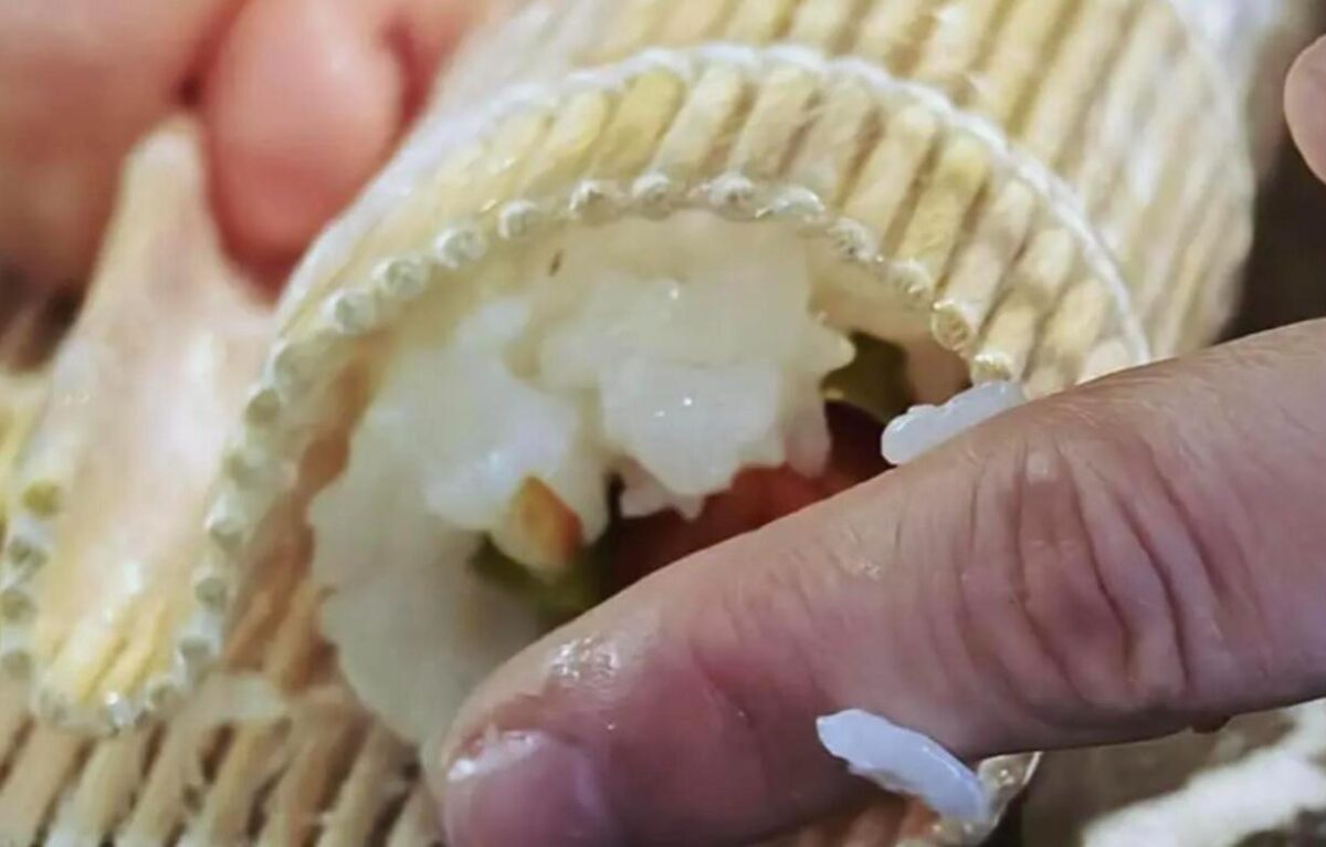  &copy;