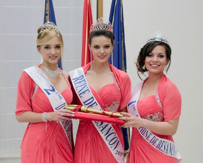 La Miss et ses deux dauphines en 2015 © comité des fêtes de Besançon ©