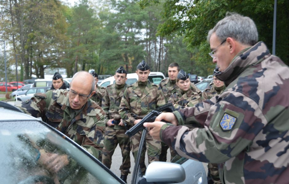 Exercice lors de la Préparation Militaire Gendarmerie octobre 2019 © Hélène Loget ©