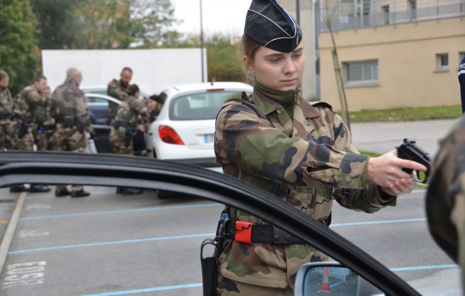 Exercice lors de la Préparation Militaire Gendarmerie octobre 2019 © Hélène Loget ©