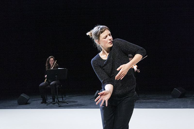 GISELLE... - une pièce de François Gremaud avec Samantha van Wissen sur une musique de Luca Antignani. Théâtre de Vidy, Lausanne, le 06 janvier 2021. ©Dorothée Thébert Filliger ©