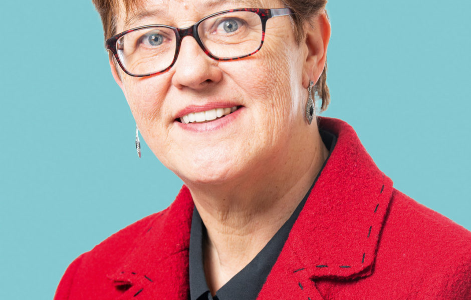 22.Eliane PAULIN - 64 ans -Responsable locale d’une association humanitaire QUARTIER DE PALENTE ©