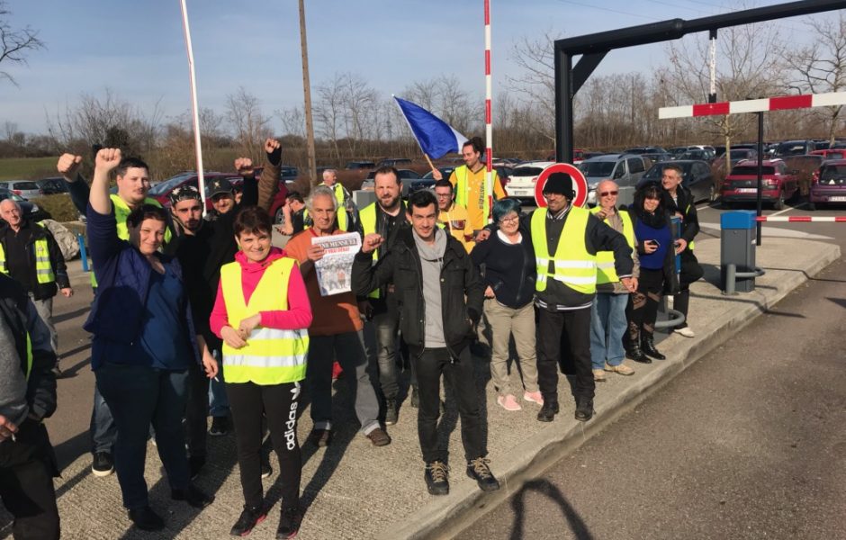 Gilets Jaunes mobilisés devant le CHRU de Besançon le 20 février ©dr ©