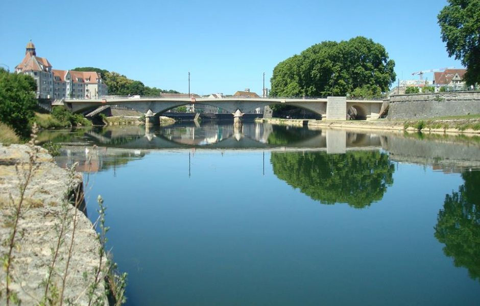 © amicale des pêcheurs à la ligne de besançon ©