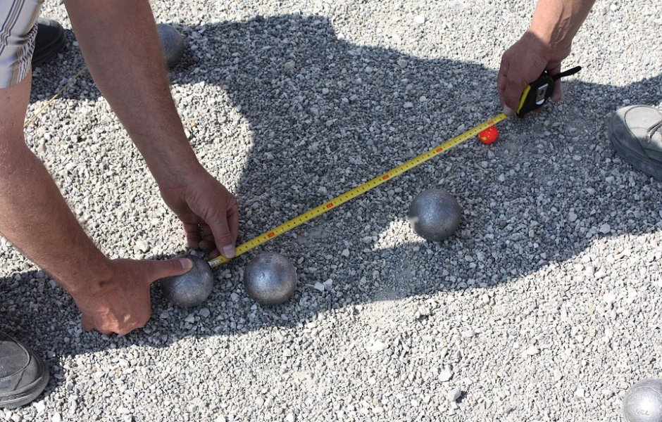 Comment jouer à la pétanque avec des enfants ?