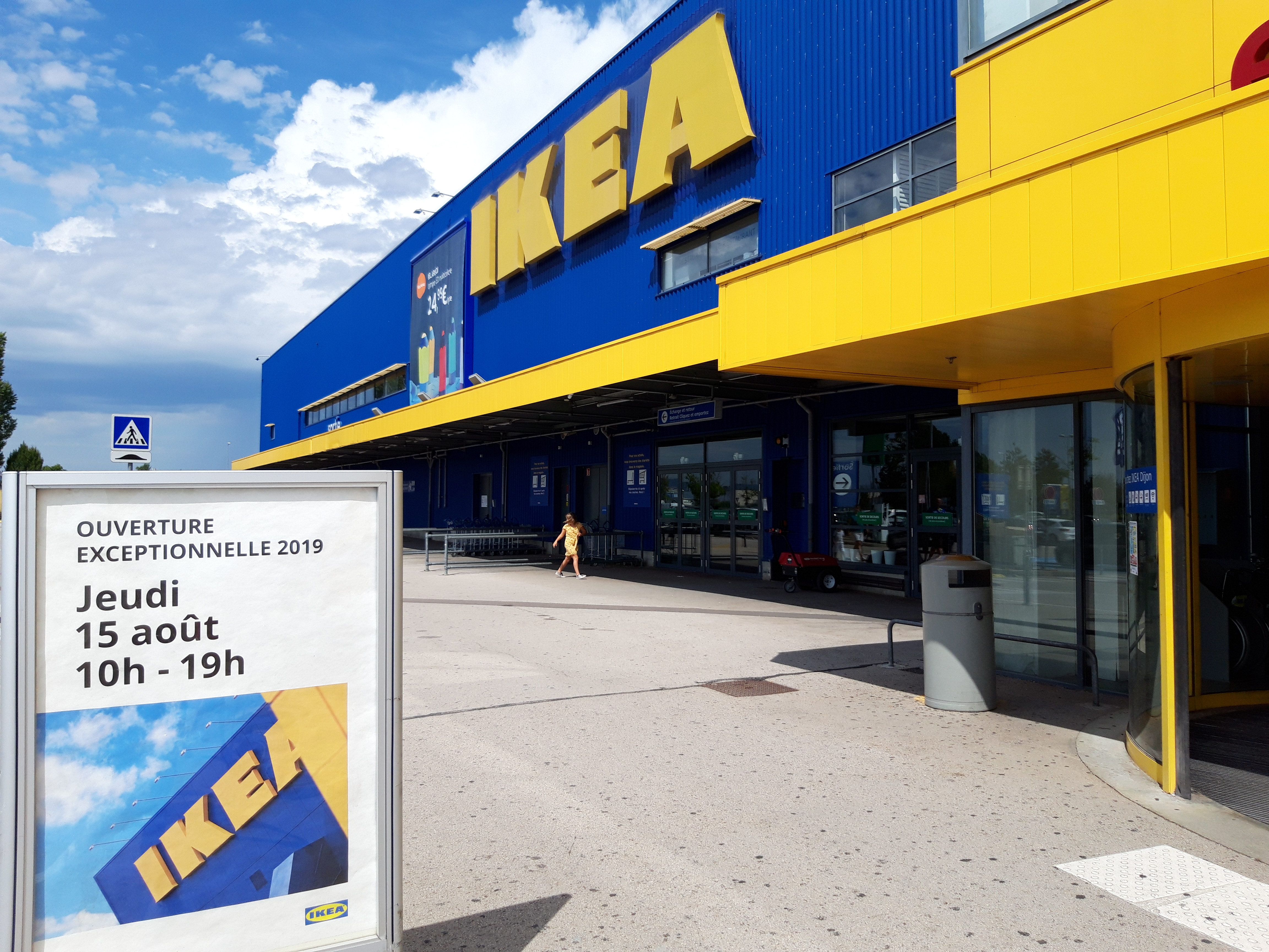 ikea tours ouvert le 15 aout