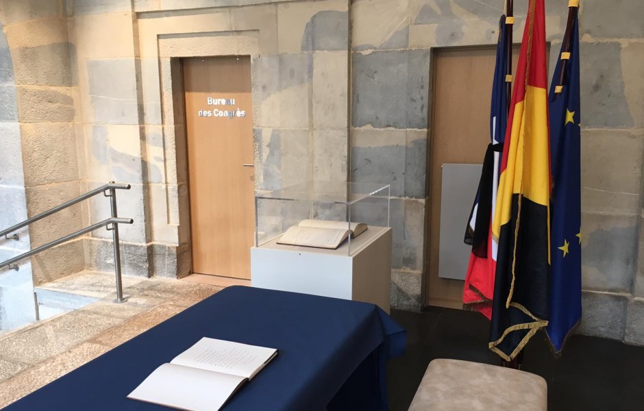 Le registre de condoléances à l'hôtel de Ville de Besançon (vendredi 27 - samedi 28 et lundi 30 septembre 2019) © HL ©
