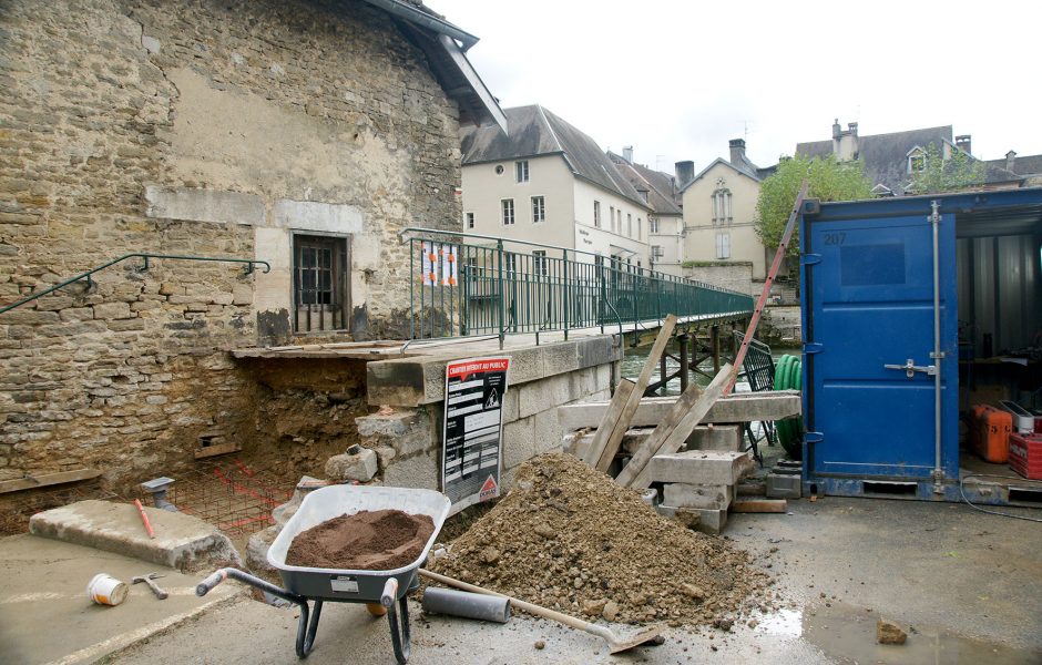 Travaux sur la passerelle d’Ornans ©Ville d’Ornans
 ©