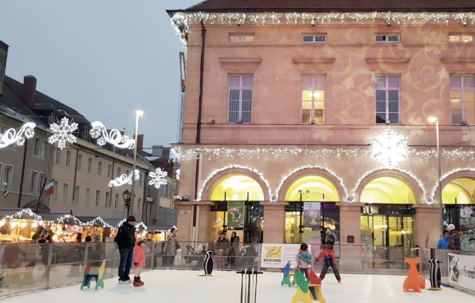 ARCHIVES 2019 - Patinoire du marché de Noël de Pontarlier © Ville de Pontarlier