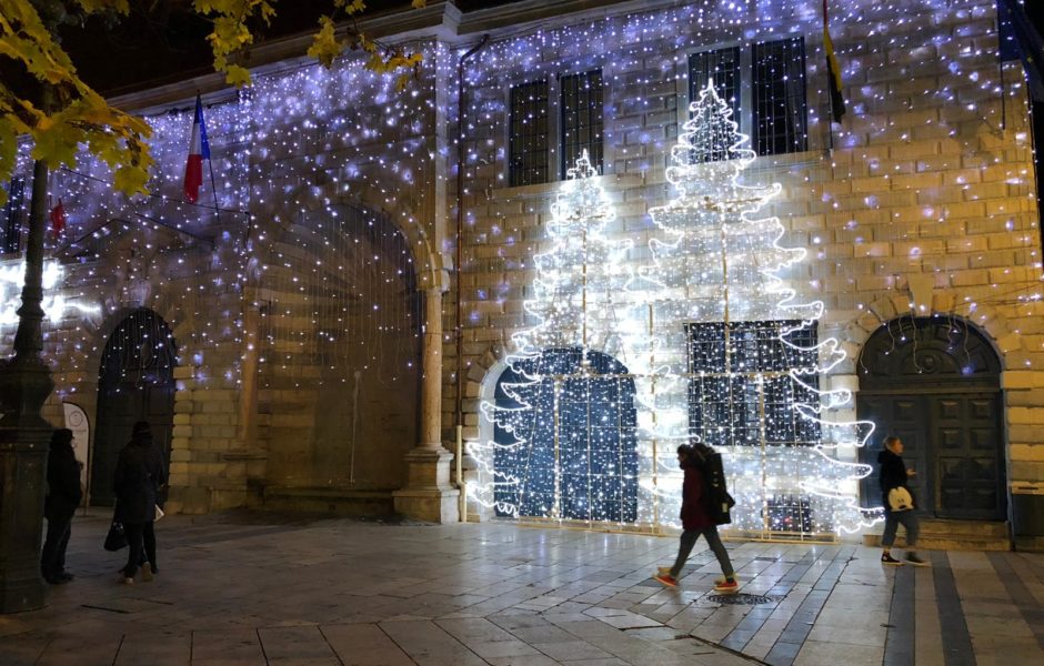 Illuminations de noël à Besançon ©Damien P ©