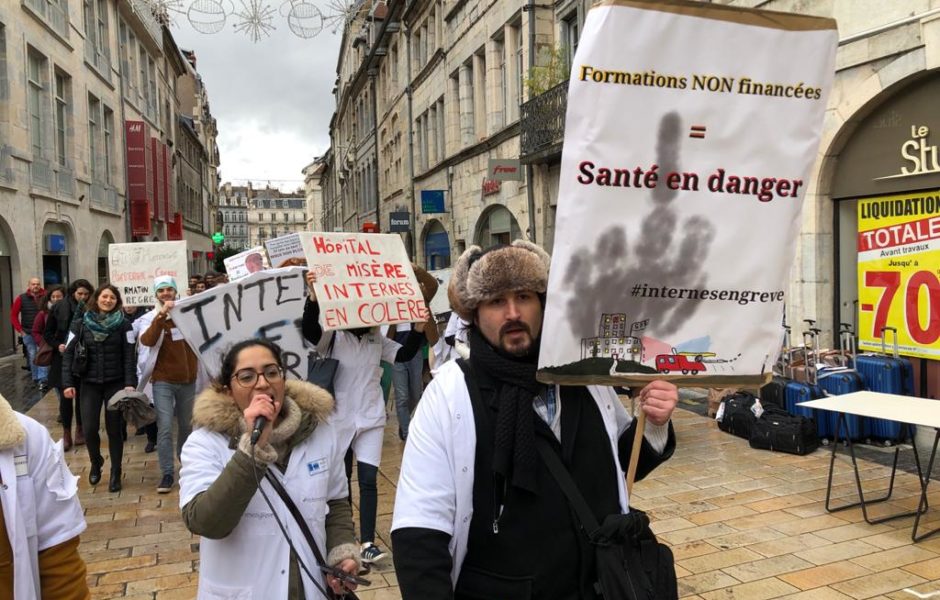 Manifestation des internes à Besançon le 13 décembre 2019 ©Damien Poirier ©