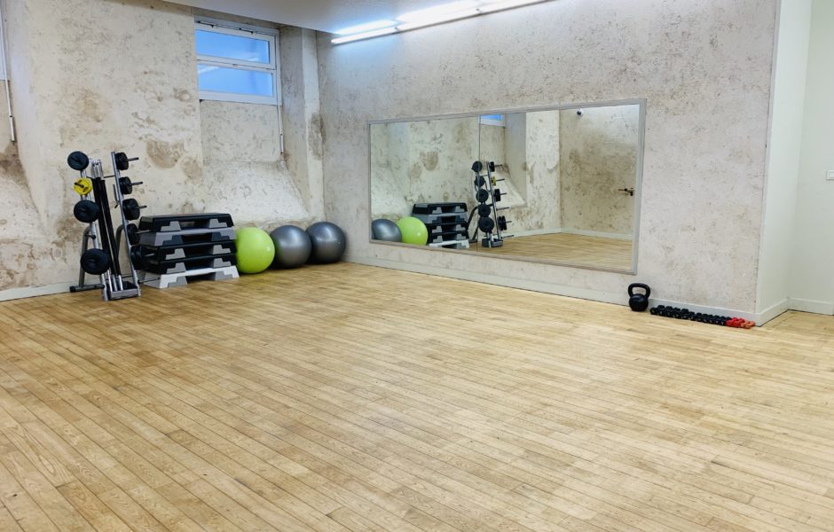 Une salle de cours disponible à la location  © Espace et Sport ©