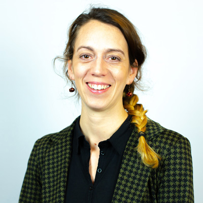 <strong> 15 Aline Chassagne – 37 ans</strong>
Ingénieure de recherche
Société civile (PCF)
 <span class='copyright'>©</span>