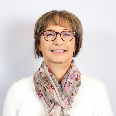  41 Isabelle Grandvaux – 63 ans
Artiste plasticienne
Société civile (G·s)
 ©