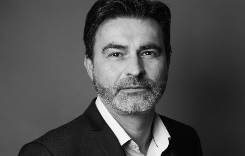 18.	SÉBASTIEN MASURE - 50 Ans - ingénieur commercial IT - Quartier Rivotte <span class='copyright'></img>©</span>