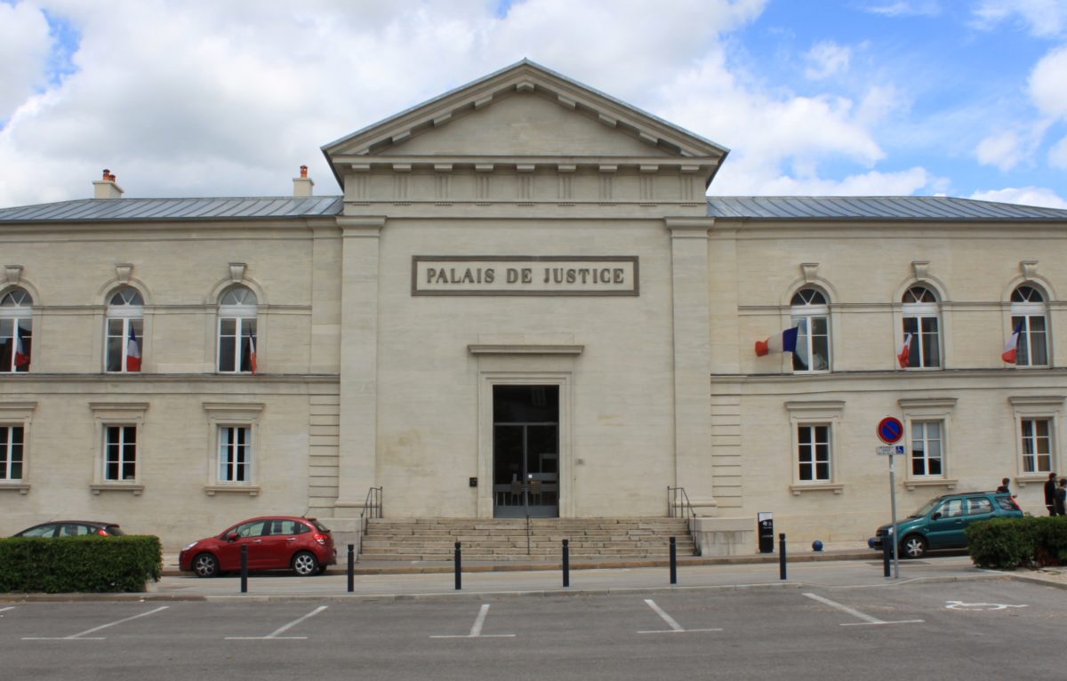 Palais de justice de Lons-le-Saunier (39) Christophe Finot
 © C Finot CC2