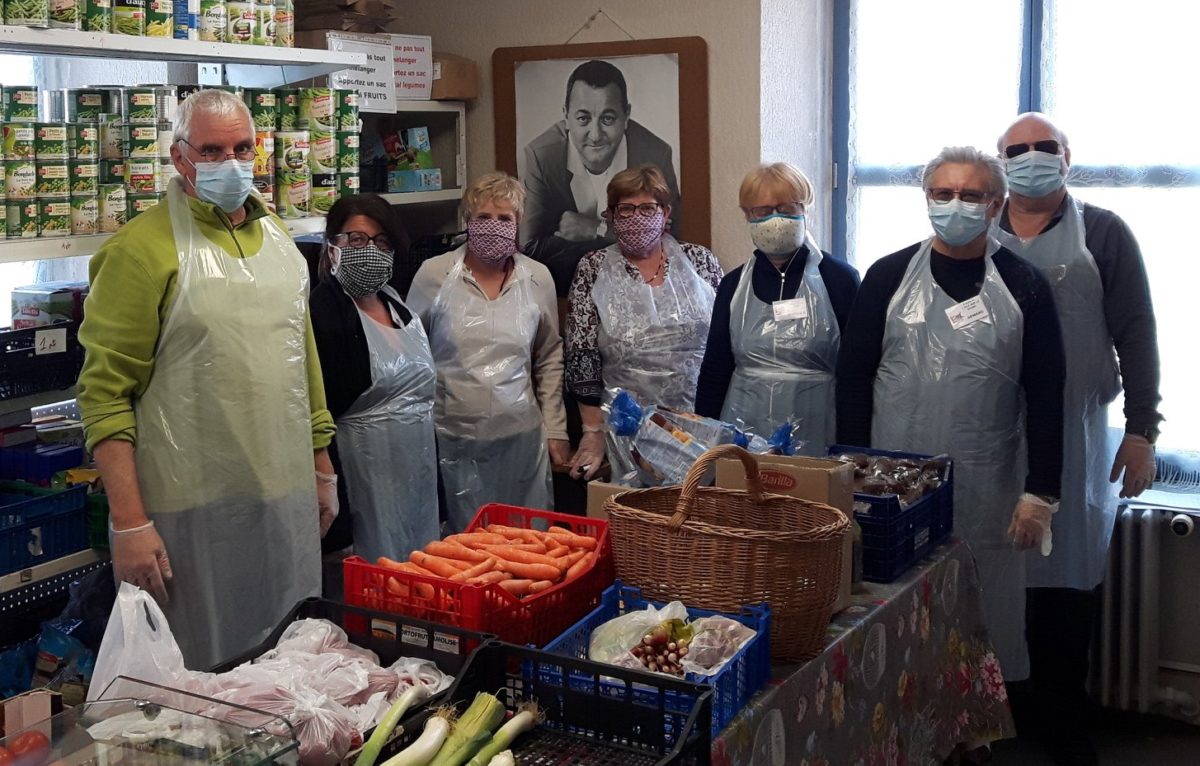 Les bénévoles des Restos de  L'Isle-sur-le-Doubs (illustration) © Facebook Restos du Coeur Doubs