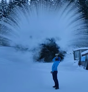 Effet Mpemba, quand l'eau chaude gèle plus vite que la froid