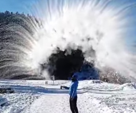 Effet Mpemba, quand l'eau chaude gèle plus vite que la froid