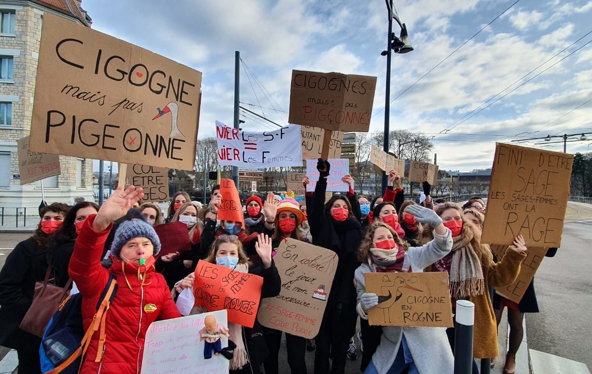 Manifestation des sages-femmes à Besançon (26 janvier 2021)  © ONSSF