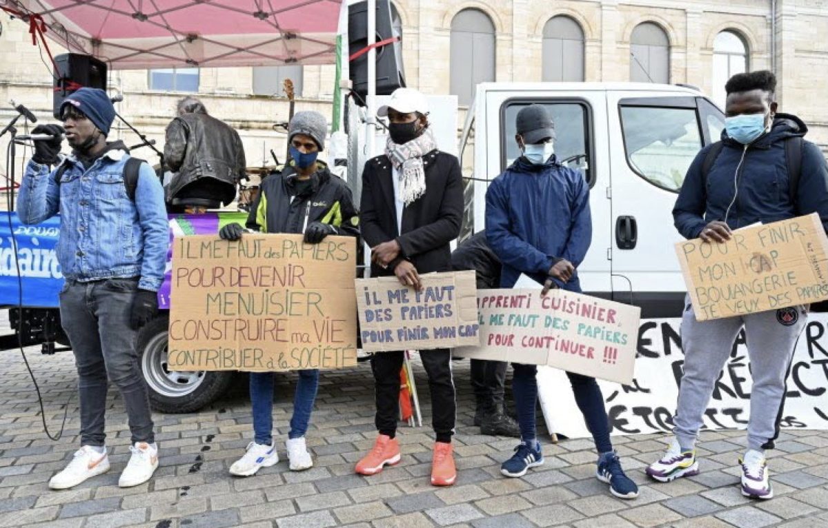  © Jeunes majeurs sans papiers Franche-Comte - Facebook