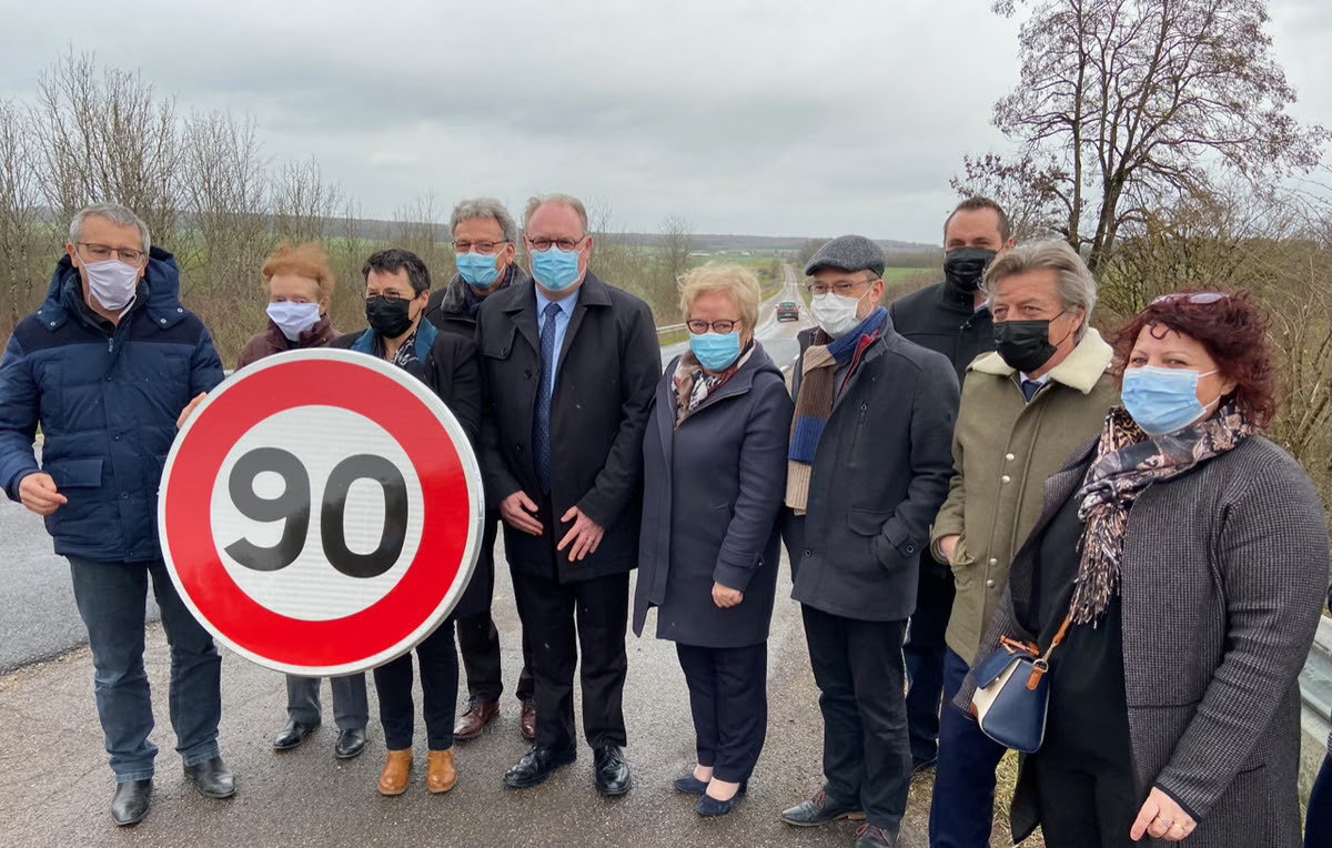 Des élus de la droite en Haute-Saône pour le rétablissement des 90 km/h (sauf portions dangereuses ou accidentogènes). © Bureau parlementaire d'Alain Joyandet