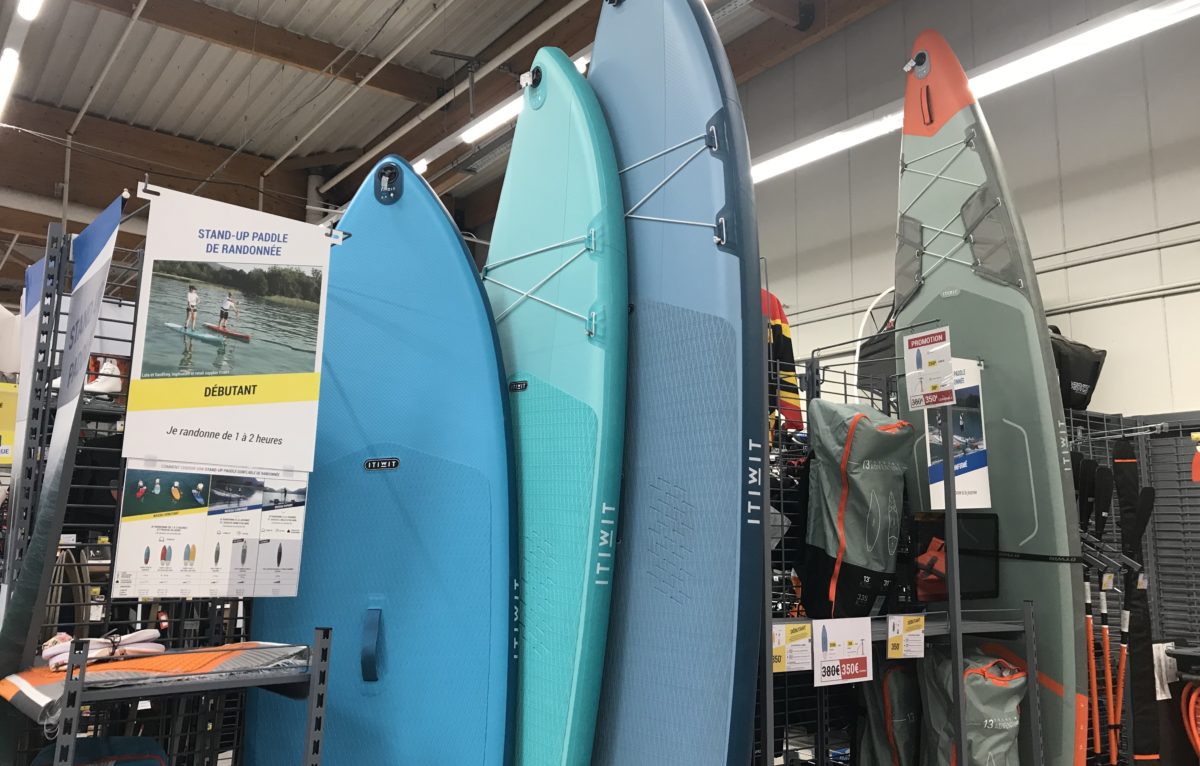 Quelques modèles de paddles pour les débutants. © Alexane Alfaro