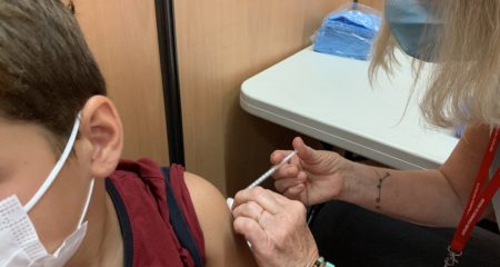 Covid-19 : l'ARS Bourgogne Franche-Comté appelle à se faire vacciner avant la rentrée • macommune.info - Vimarsana News
