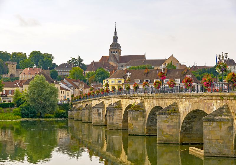 Gray
La Voie Bleue Moselle-Saône à vélo © Alain Doire - BFC Tourisme