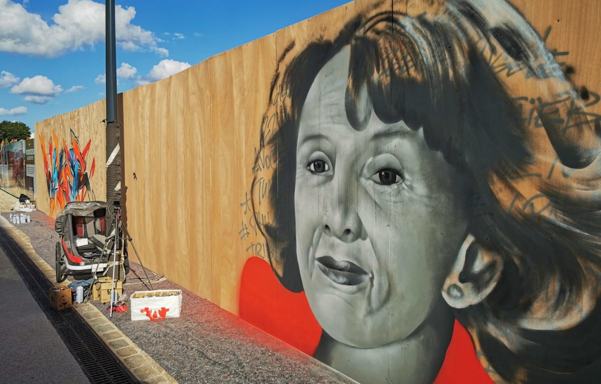 Le portrait de Gisèle Hailimi par le graffeur Nacle © Maxime C.