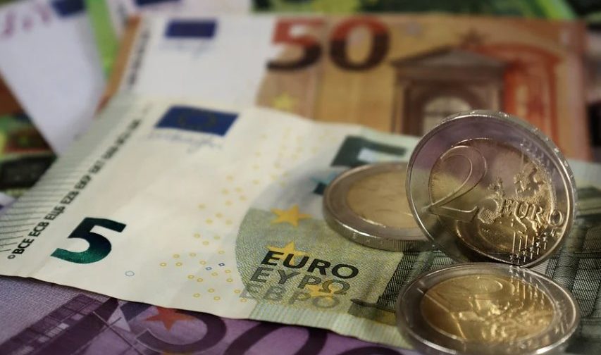 Le Smic revalorisé de 1,13 à partir du 1er janvier 2024 •