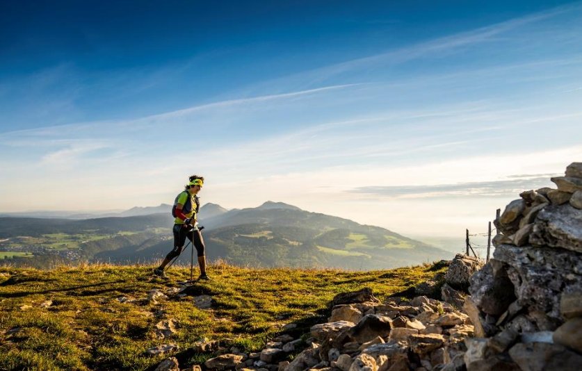  © ultra-trail-montagnes-jura.