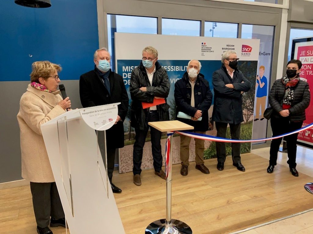 Inauguration de l'accessibilité du quai 1 de la gare Viotte à Besançon le 16 novembre 2021. © SNCF Gares et Connexions