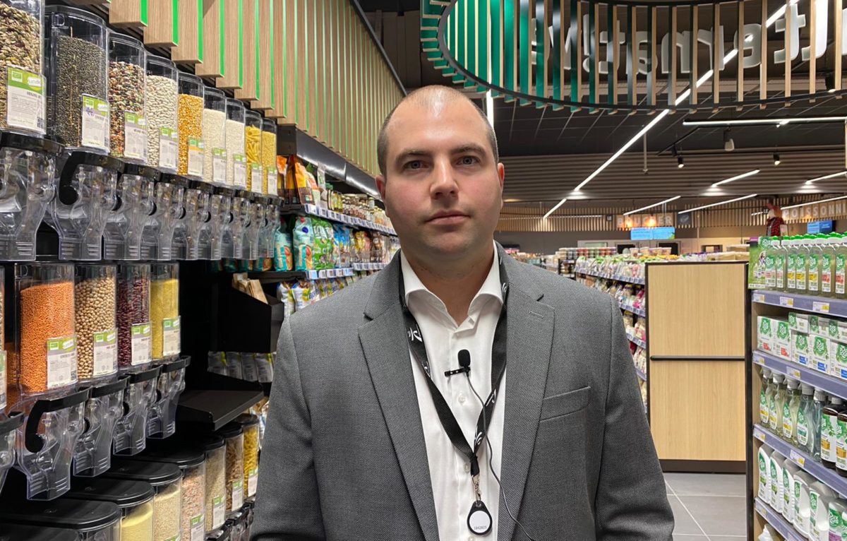 Adrien Vitte, directeur de l'Intermarché de Planoise © Hélène Loget