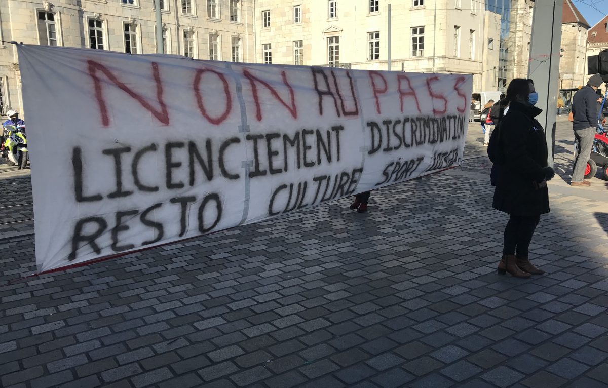 Manifestation du 13 janvier à Besançon contre le protocole sanitaire dans les écoles. © Alexane Alfaro