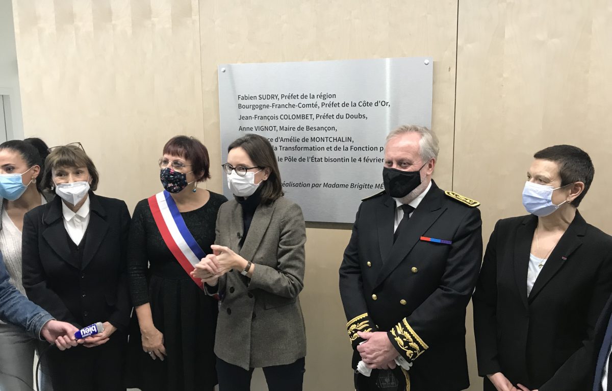 Brigitte Metra, architecte, Anne Vignot, maire de Besançon et présidente de Grand Besançon Métropole, Amélie de Montchalin, ministre de la transformation de la Fonction publique, Jean-François Colombet, préfet du Doubs, Christine Bouquin, présidente du Département du Doubs.  © Alexane Alfaro