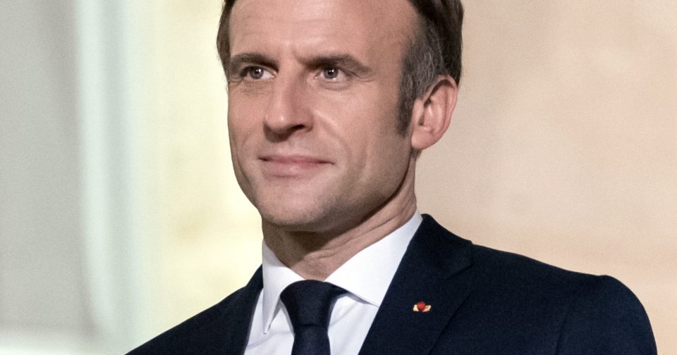 Le Conseil constitutionnel proclame Emmanuel Macron élu président de la ...