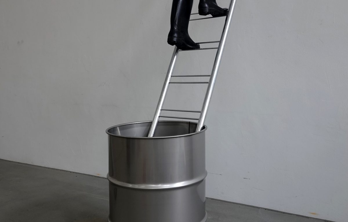 Roman Signer, Stiefel, 2012. © Roman Signer